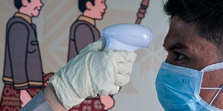 Numri i viktimave të koronavirusit në Kinë arrin në 81, pothuajse tre mijë të infektuar