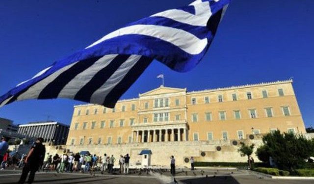 Për herë të parë në historinë e Greqisë postin e Presidentit e merr një grua: Ja emri që i surprizoi të gjithë!