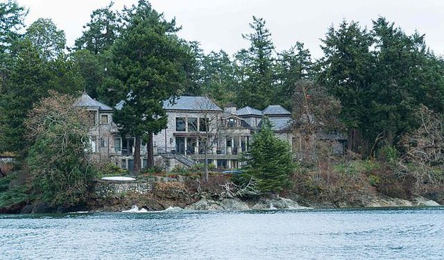 Pas Turqisë një termeti i fortë godet ishullin në Kanada ku po qëndron princ Harry dhe Meghan Markle