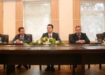 Zbardhet konflikti: LSI fut në sherr Bashën me aleatët! Marrin ekspertë për reformën zgjedhore çamëve dhe Mediu
