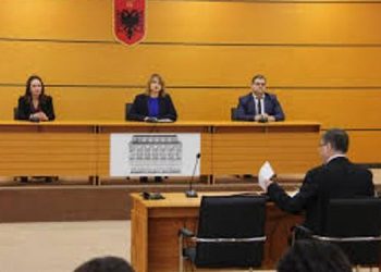 Shkarkimi dhe sekuestrimi i pronave alarmon gjyqtarët: 17 emra dorëhiqen në prag të vetingut