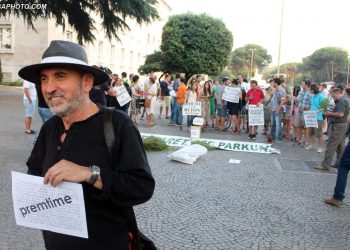 Fatos Lubonjën e ka lënë me pasoja e kaluara: Tirana, qyteti i pabanueshëm! Prishje e Qemal Stafës krim, Sheshi Skënderbej një turp…