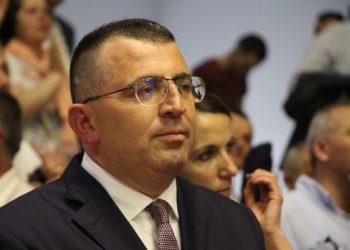 Artan Hoxha zbulon si i “ra në dorë” videoja e ku akuzohet kryebashkiaku i Bulqizës