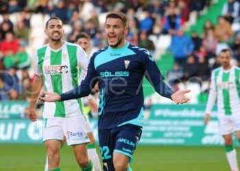 Trajneri i Barcelona B: Rei Manaj mund të luajë edhe me ekipin e parë