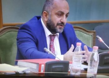 Avokati Romeo Kara: 10 ditë pas dëshmisë në Komisionin Hetimor për “CEZ” m’u aksidentuan gruaja me vajzën! Do kallëzoj gjyqtarin që mbylli dosjen!