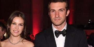 Dasma 8 milionë dollarëshe e miliarderes me manjatin grek bën xhiron e botës