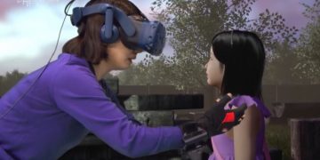 Munda të të rishoh sërish! E dhimbshme dhe jashtë imagjinatës: Teknologjia mundëson “takimin” mes nënës dhe vajzës së saj të vdekur (Video)