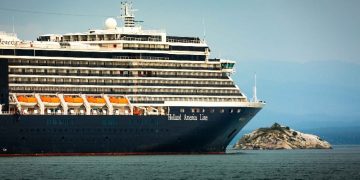 Bllokohet anija me 1455 pasagjer e  “Holland America Line” në det të hapur! Zbulohet kombësia e tyre