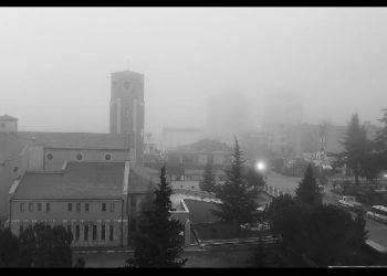 U v.ranë vëlla e motër! Postimi prekës i Dom Gjergj Metës: U tronditëm! Çfarë kobi! Si t’u a shpjegosh vajzave të vogla?