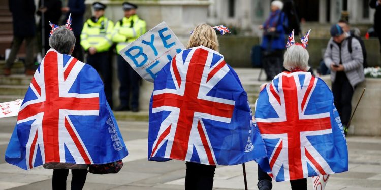 Anglia ikën sot nga Europa, Shqipëria në pritje për të hyrë…