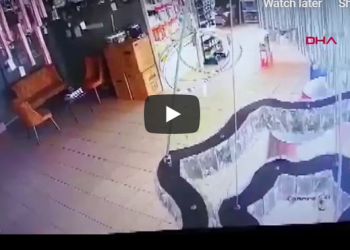 Gjithçka bie në tokë, qytetarët vrapojnë të alarmuar! Pamjet që po qarkullojnë me shpejtësi nga tërmeti i fortë që goditi dje Turqinë