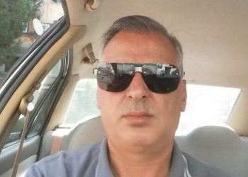 Këngëtarja e njohur shqiptare në zi, humb në moshë të re babain