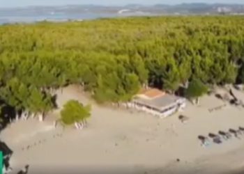 RAI3: Gjenerali italian përfitoi tokë në bregdet nga një person shumë i njohur në Vlorë, sot në këkim