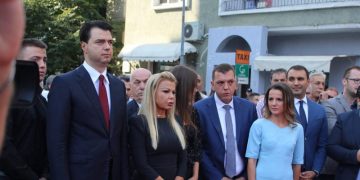 Drejtësi apo tallje: “Gruaja e Azem Hajdarit do gjykojë “lobistin” Lulzim Basha! Revoltohet gazetari i njohur dhe lëshon paralajmërimin e fortë…