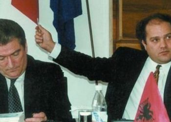 Rrëfehen Zylfie dhe Aishe Haklaj: Ja çfarë dimë për vrasjen e Azem Hajdarit, si ndodhi përplasja me armë pranë selisë së PD dhe roli i Sali Berishës