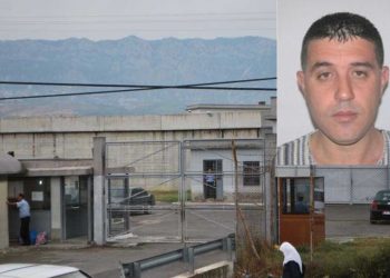 Zbardhet telefonata tronditse e të b.urgosurit që humbi jetën sot në IEVP Peqin: Drejtori i policisë i ka shit dhomën time një të forti! “Më shpëtoi mami, nuk kanë lënë torturë pa më bërë”