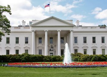 Shtëpia e Bardhë: Grenell dhe O’Brien refuzojnë masat gjysmake të Albin Kurtit