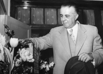 Dokumenti që iu fsheh Enverit: “Unë Romano Gobbo, ju njoftoj se kam bërë testamentin në favor të heroit të madh Enver Hoxha, udhëheqës i të lavdishmes”