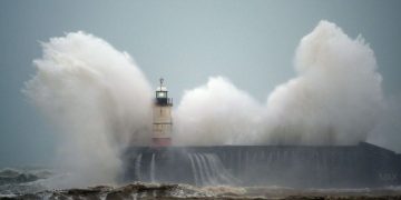 Stuhia “Ciara” prek Shqipërinë të enjten dhe të premten! Meteorologu Osmani: Forcë më të ulët se në Europë