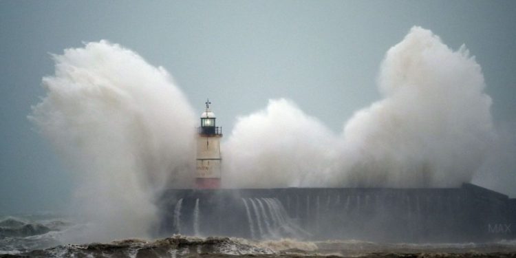 Stuhia “Ciara” prek Shqipërinë të enjten dhe të premten! Meteorologu Osmani: Forcë më të ulët se në Europë