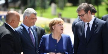 Rama nga Moska, kritika të forta për Prishtinën zyrtare: Po shkojnë drejt një tragjedie strategjike. Nëse refuzojnë dhe idetë e aleatëve historikë, është vetëvrasëse