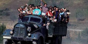 Shqiptarët midis koronavirusit e “katnaro-patologjisë”