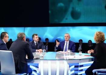 “Keni shkelur Kushtetutën”! Alban Dudushi përplaset me Ilir Metën