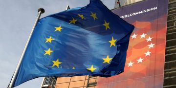 BE i kërkon Facebook t’i përshtatet standarteve europiane