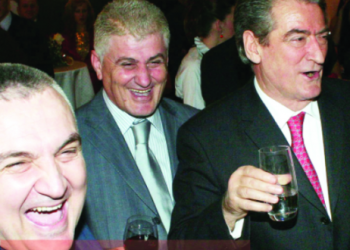 Berisha i frikësuar në mbrojtje të sozis së tij: Meta burrë shteti….reforma në drejtësi ka vdekur…Rama largohet vetëm me revolucion