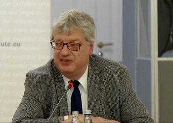 Fillon “vjedhja” e këshilltarëve gjerman: Lulzim Basha ka Henze-n, Ilir Meta i vjedh me një dekoratë Hansin (Foto)