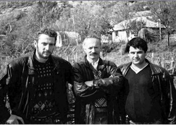 Zylfie Haklaj flet me emra konkretë: Ja kush tentoi të fusë në kurth vëllezërit e mi, duke vrarë një polic