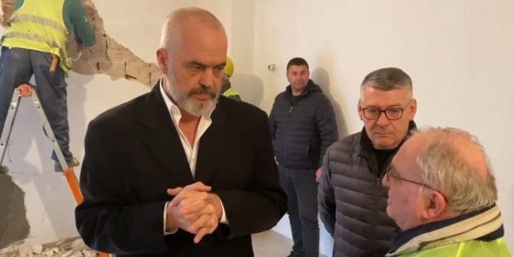 ”Rindërtimi do të hapë mundësi punësimi pafund”, Rama: Vijnë punëtorë nga kontinente të tjera, ‘juristët’ le të pinë kafe me lekët e babës