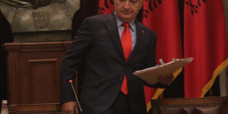 Pasojat e revoltës së 2 marsit: Çfarë po synon Ilir Meta?! Ja parashikimet e kobshme të analistëve