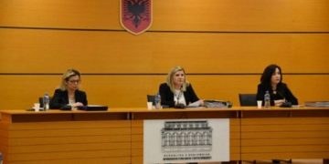 Qeveria plan për të “gozhduar” gjyqtarët dhe prokurorët, gati t’u sekuestrohen pasuritë të ngelurve në veting