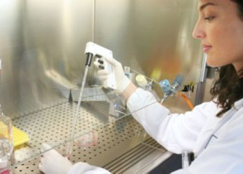 Shkencëtarët italianë izolojnë koronavirusin, drejt zbulimit ilaçi i shumëpritur
