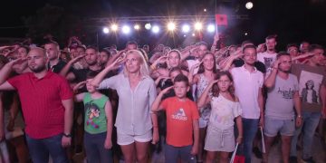 Ilir Meta mpreh shpatën e Skënderbeut: 2 marsi akti final për të shpërndarë Parlamentin dhe rrëzuar qeverinë me jeniçerët e LSI