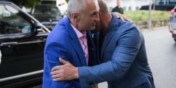 Edi Rama: Tubimi i 2 marsit manifestim i mosarsyes, presidenti probleme të natyrës klinike, disa “heronj” si Iliri e Ramushi helmojnë opinionin publik