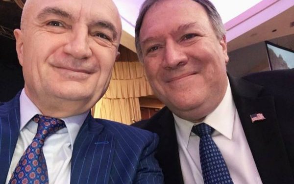 Aktorët shqiptarë të “Mëngjesit të Lutjeve”, si aktorët e Lulzim Bashës