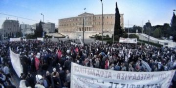 Greqia u pret pensionin minoritarëve në Shqipëri, protestë në qendër të Athinës