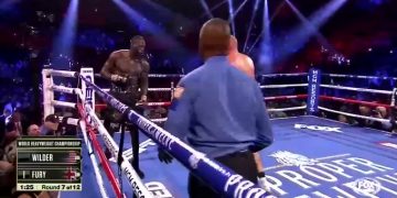 Fury sërish kampion bote, pas fitores ndaj Wilderit në një përballje drithëruese mbrëmë në Las Vegas.