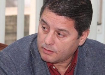 “Gangsterët janë futur në vrimë të miut”! Pjerin Ndreu akuza opozitës: Po i fryn zjarrit të krimit