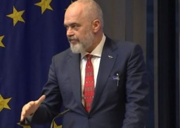 “Më lini të gjej hudhër e ta var në mur”, Rama: S’do guxoja t’i kërkoja BE-së hapjen e negociatave, pas kësaj së sotmes