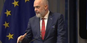 “Më lini të gjej hudhër e ta var në mur”, Rama: S’do guxoja t’i kërkoja BE-së hapjen e negociatave, pas kësaj së sotmes