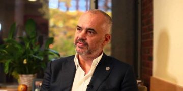 Rama uron Kosovën në 12-vjetorin e Pavarësisë: I përjetshëm qoftë kujtimi i atyre që dhanë jetën për këtë ditë