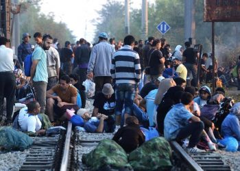 Greqia bllokon refugjatët sirianë në kufi, Mitsotakis: S’paguajmë për luftrat e të tjerëve