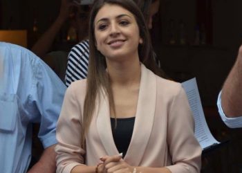 Sherri për votat vijon prej vitesh… Sot po ju njohim me vlerën e çantave luksoze të deputetes së Dibrës (Foto)