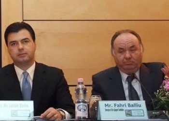 Metamorfoza të habitshme njerëzore: Me ç’entuziazëm shkruante “demokrati i flaktë” sot, në 1988-n, për kooperativat bujqësore dhe Enver Hoxhën