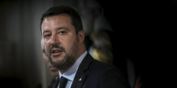 Rrezikon deri në 15 vite b.urgim, senati miraton hetimin ndaj ish-ministrit Matteo Salvini