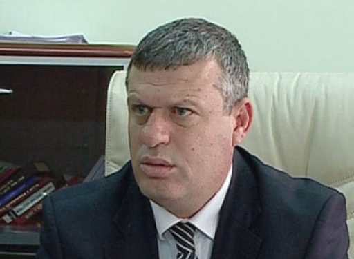 Vladimir Gjuta i ndaluar pranë selisë së PS/ Ish prokurori Hajdari: Uroj të ketë qenë për të thyer lekët…