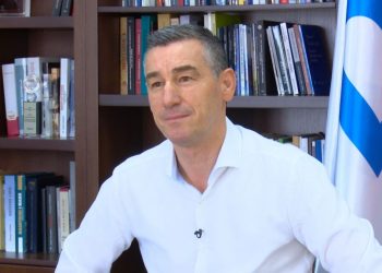Hoqi taksën ndaj Serbisë, reagon Kadri Veseli: Kosova rrezikohet me Albin Kurtin kryeministër
